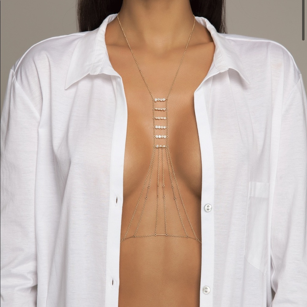 GOLDISH Pearl & Gold Heart-Chakra Bodychain